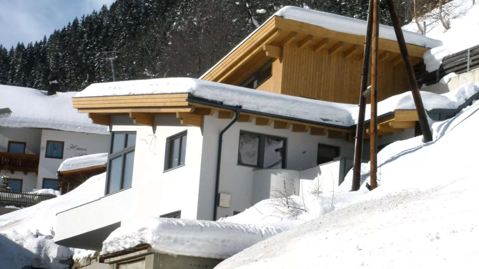 Apart Altavista-Exterior winter
