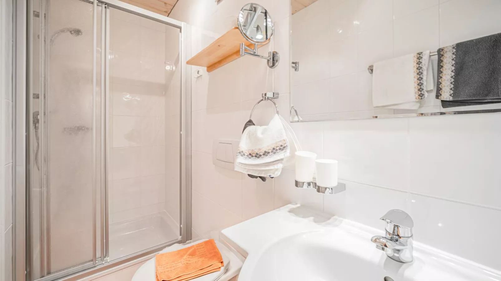 Weberhof Top 1-2-3-4-5-Bathroom