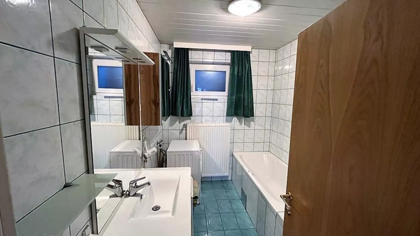Schmitzer-Bathroom