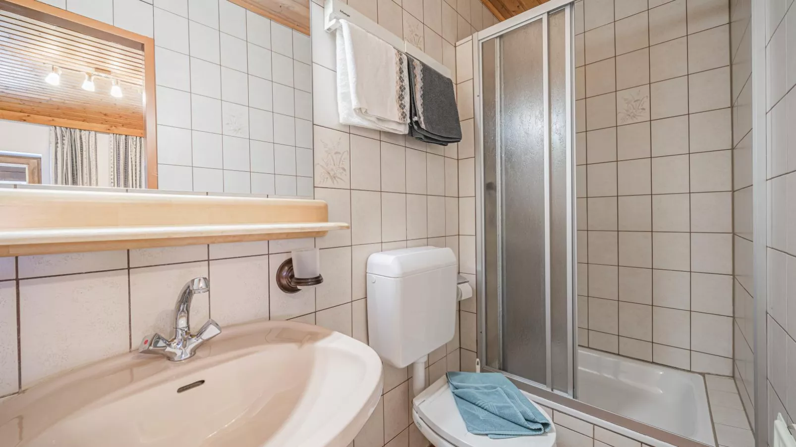 Weberhof Top 1-2-3-4-5-Bathroom