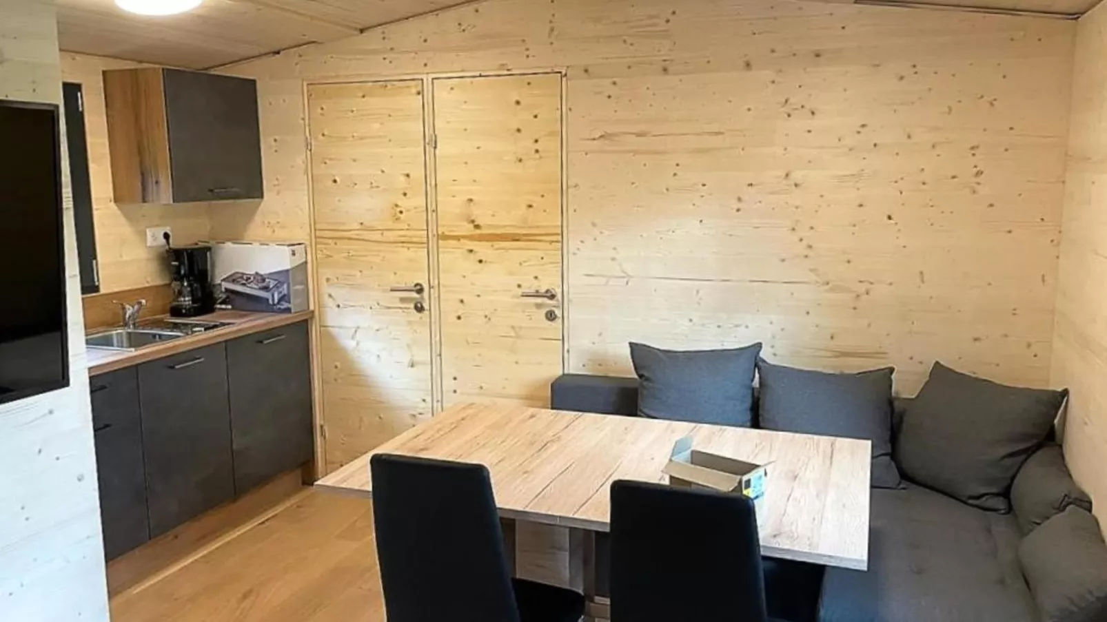 Wood Cube an der Drau-Dining room