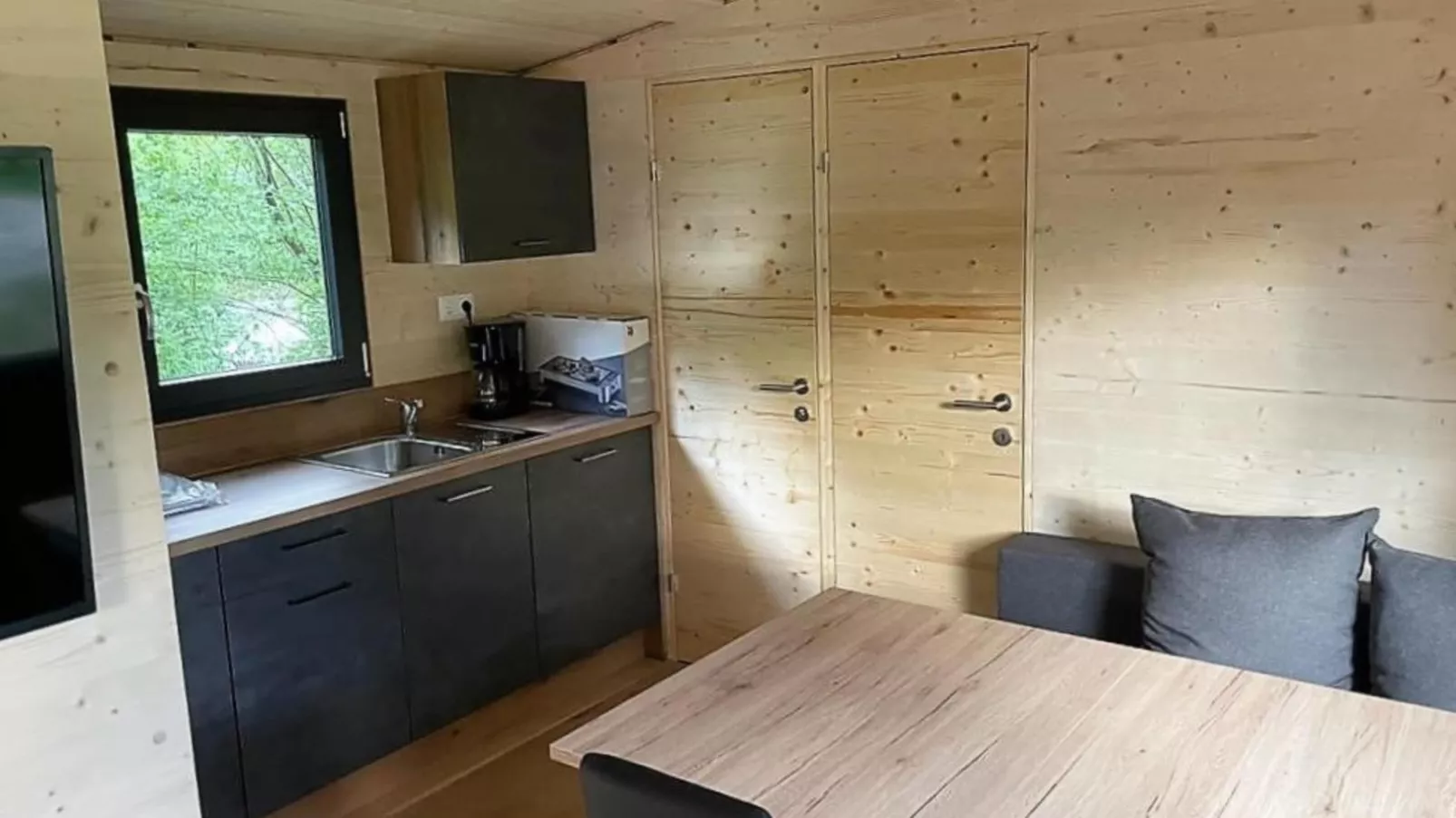 Wood Cube an der Drau-Kitchen