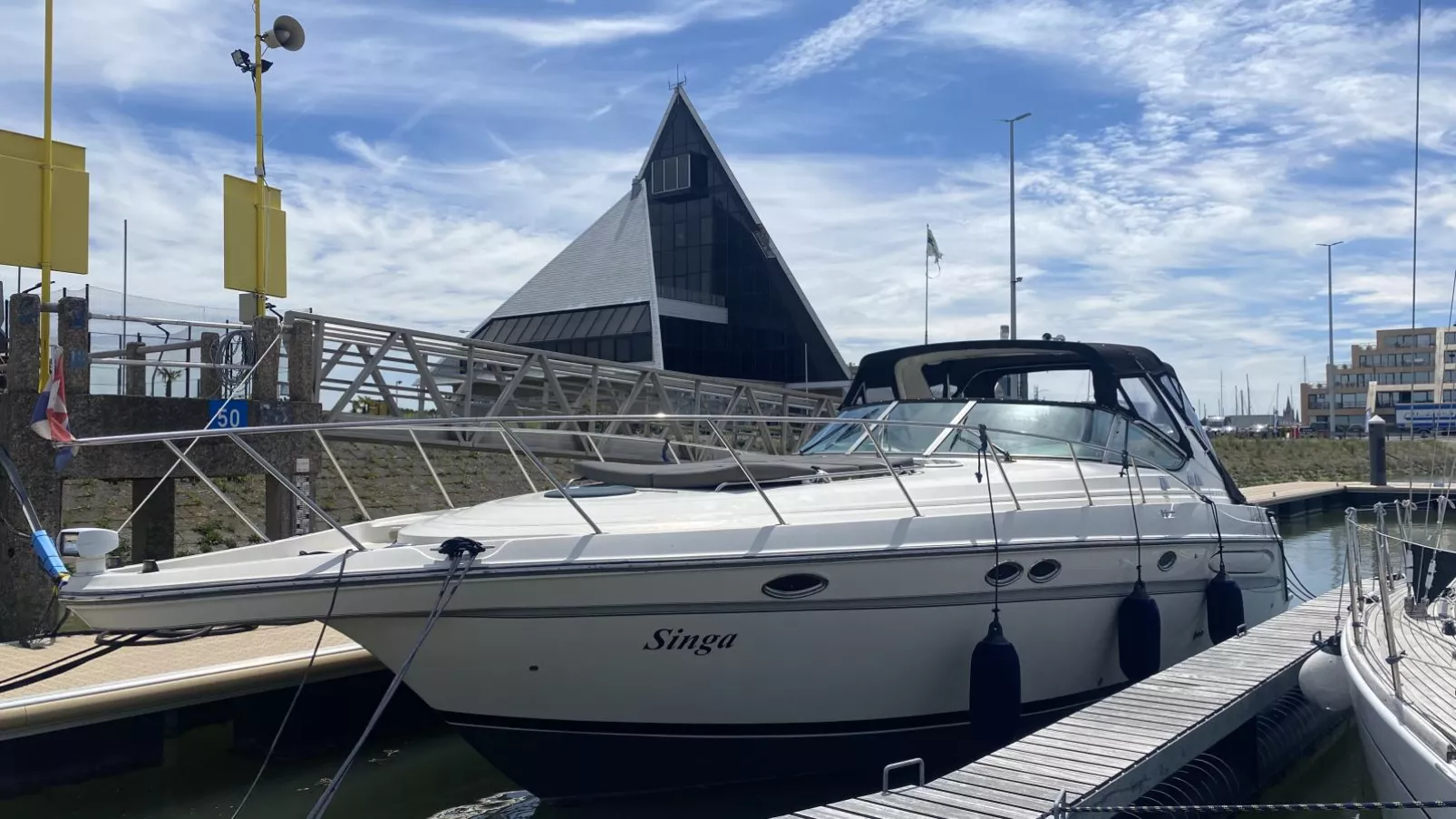 Boot Singa-Exterior summer