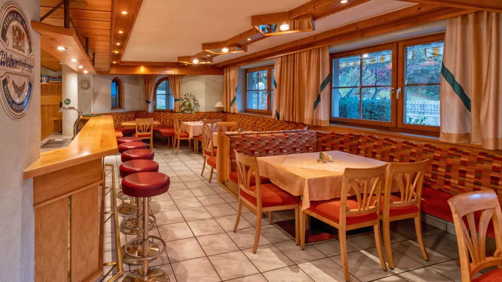 Oberleitner XL-Dining room