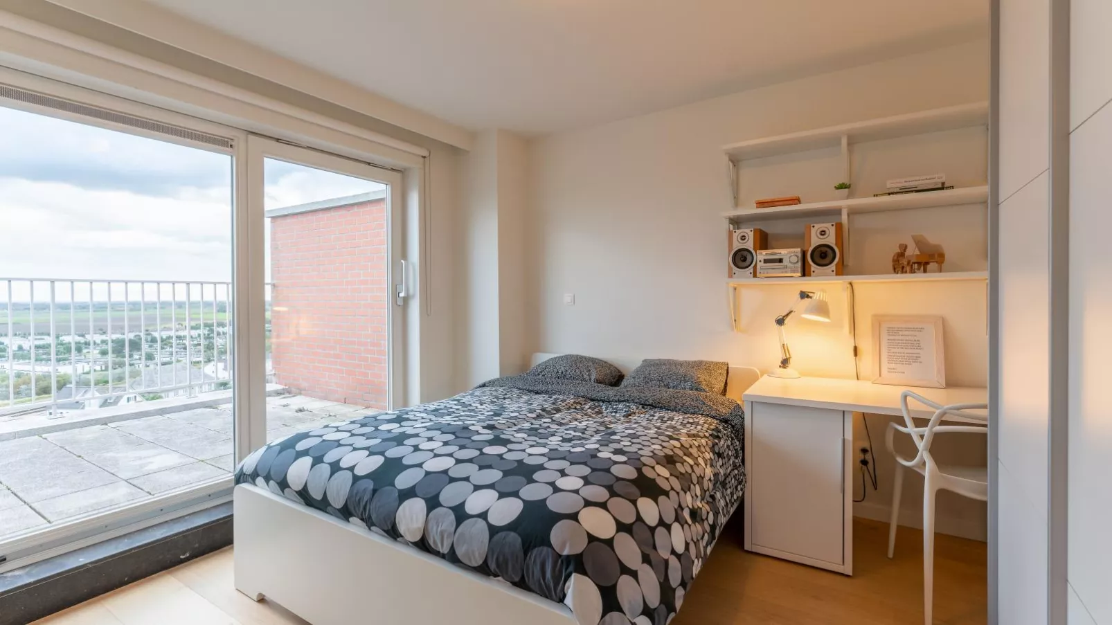 10 hoog aan zee-Bedroom