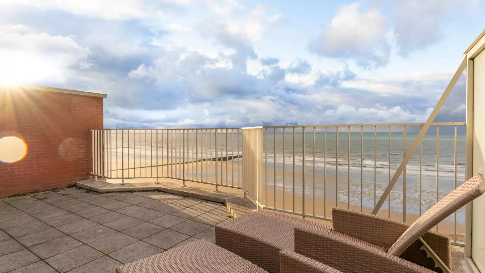 10 hoog aan zee-Terrace balcony