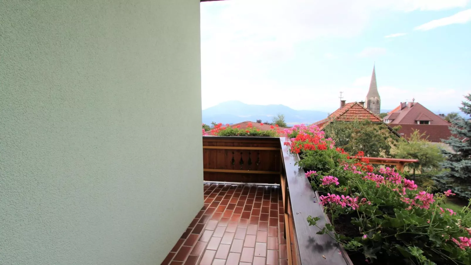 Glantaler-Terrace balcony