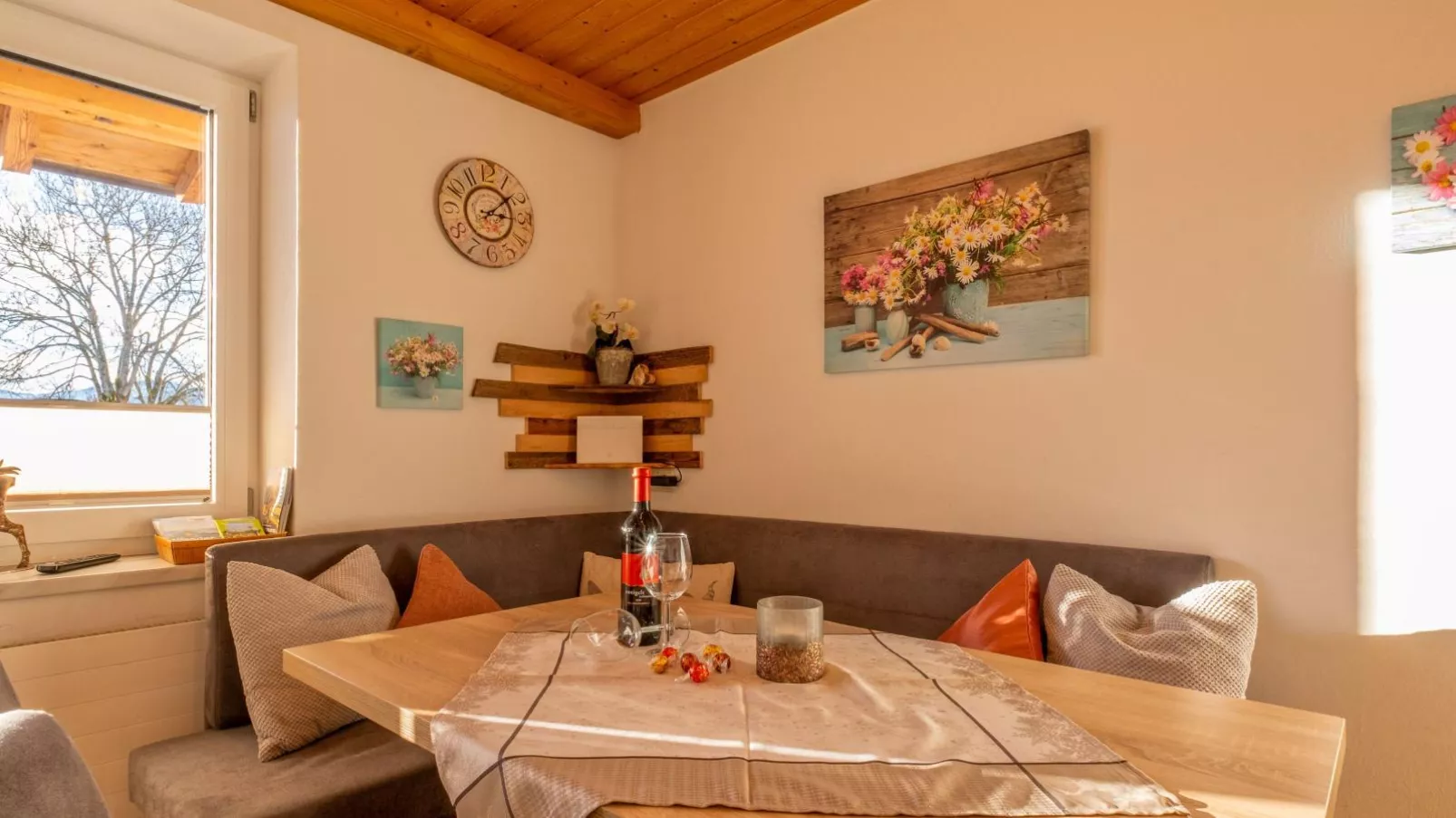Ferienwohnung Krimbacher-Dining room