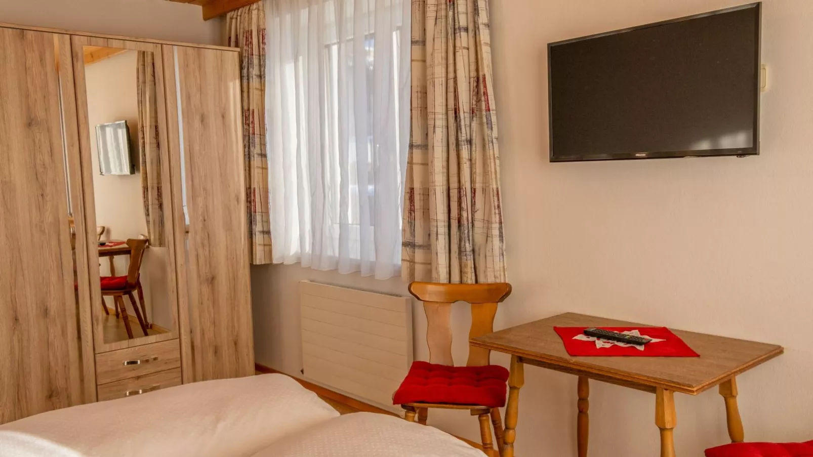 Ferienwohnung Krimbacher-Bedroom
