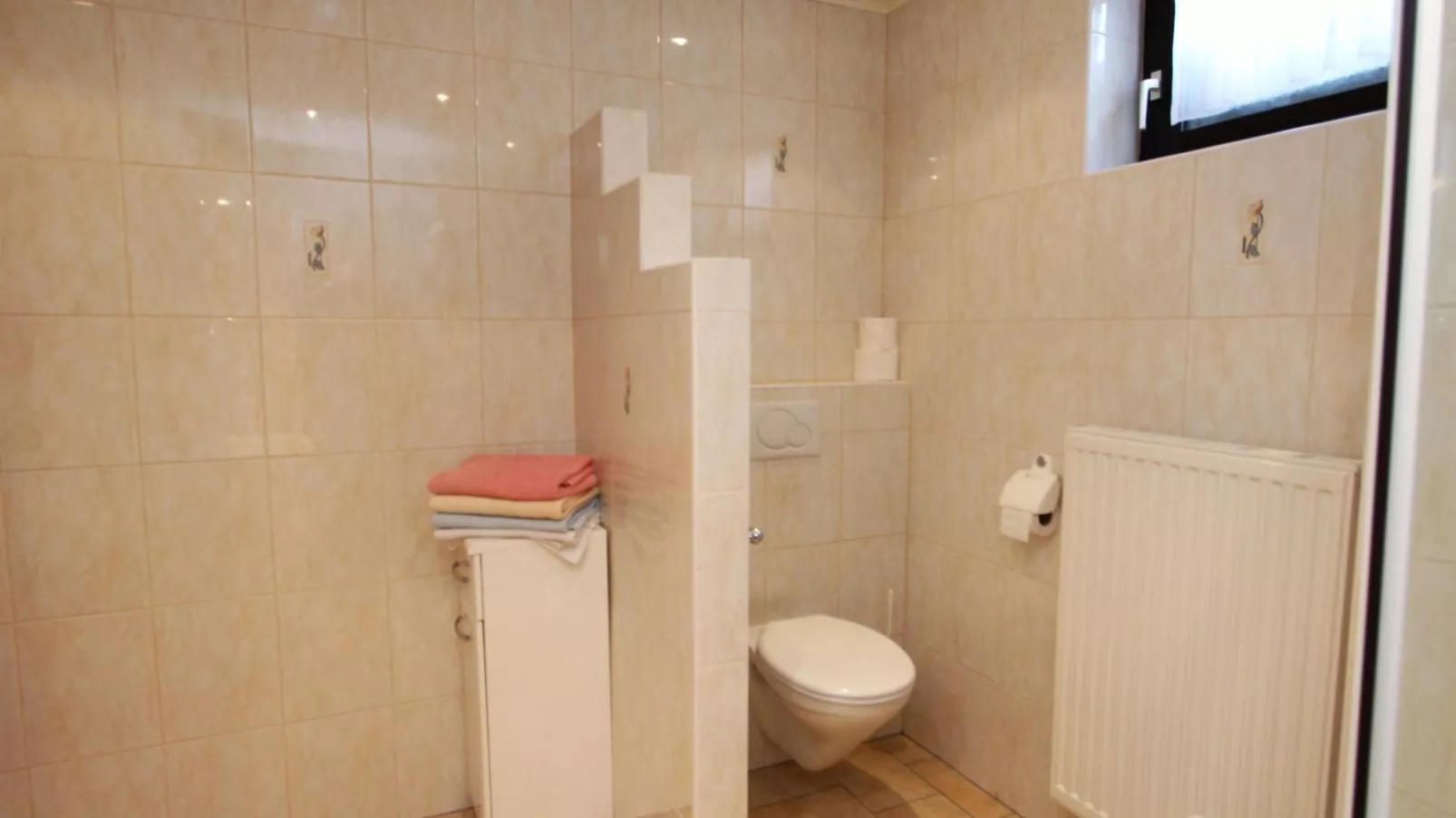 Sörg Liebenfels-Bathroom