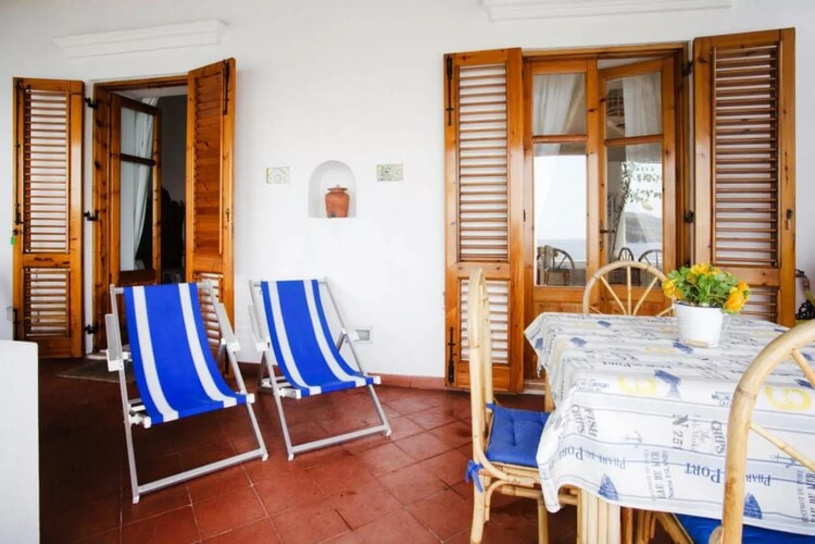 Apartments, Lipari-Bagnamare - Panarea-Living room