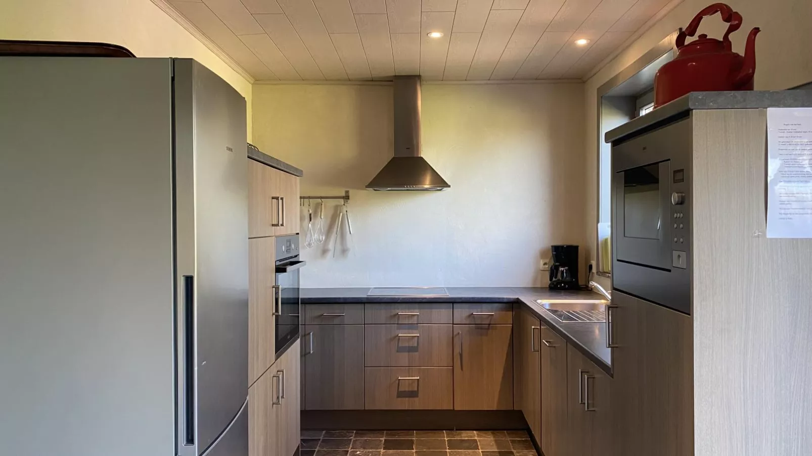 Meeuwenoord-Kitchen