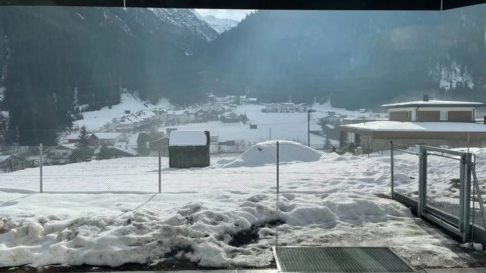 Chalet Pettneu am Arlberg  - Top 1-Garden winter
