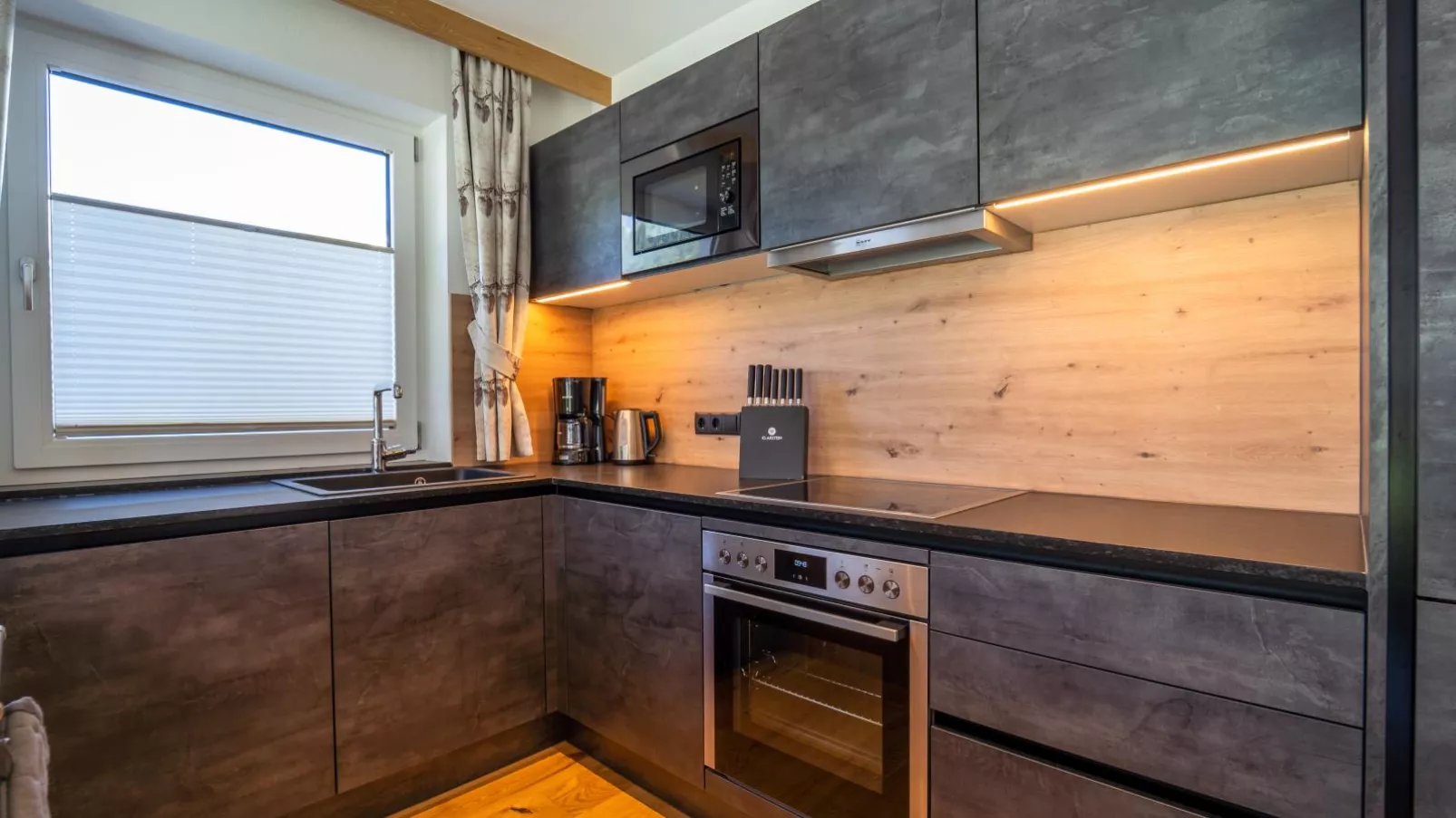 Chalet Pettneu am Arlberg  - Top 1-Kitchen