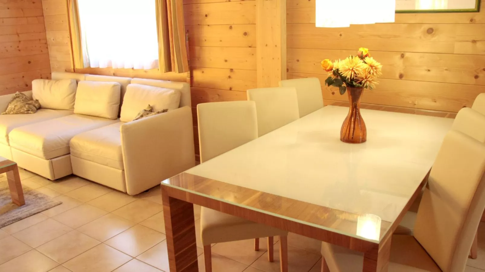Chalet Bergoase-Dining room