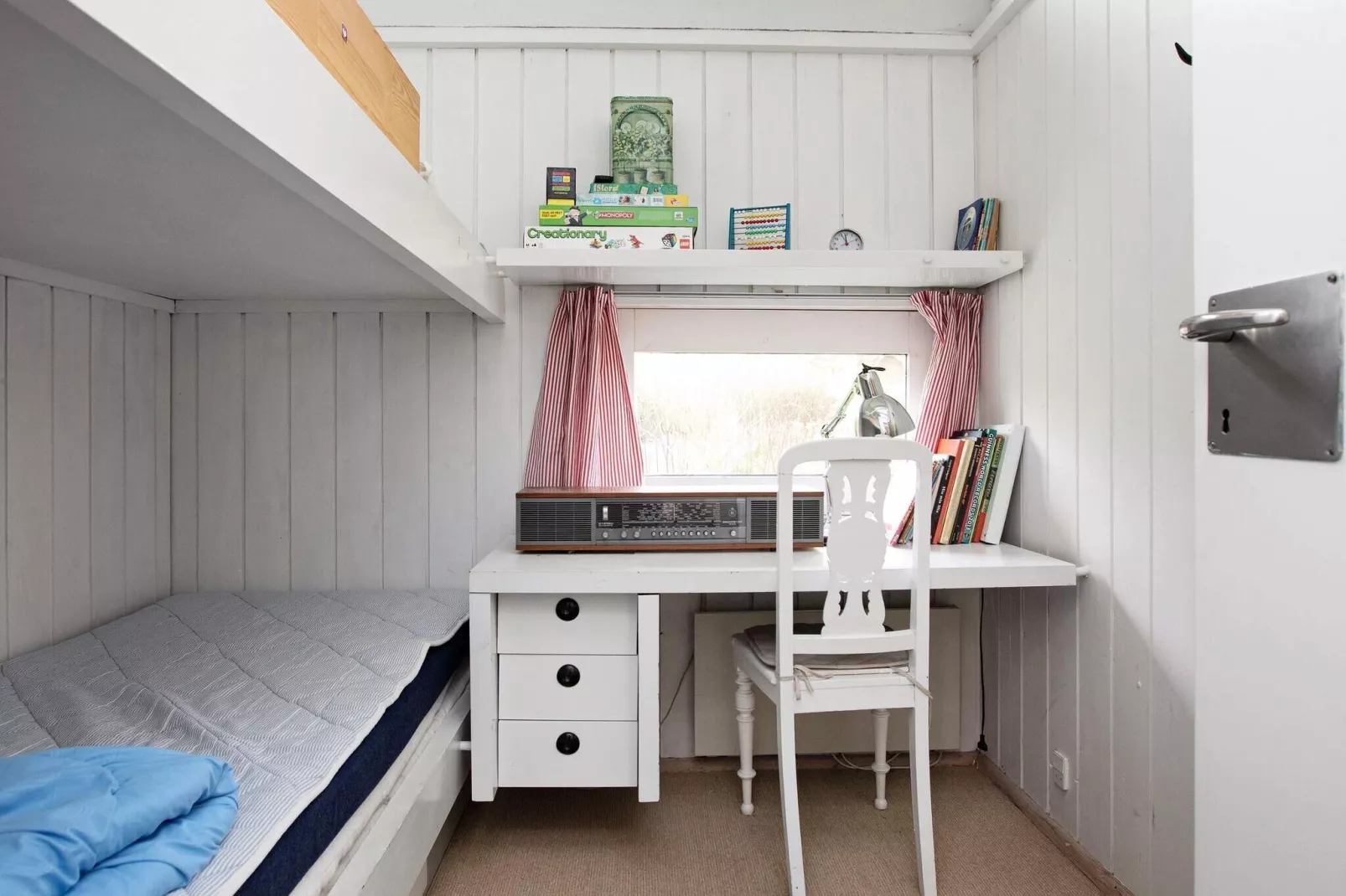 5 person holiday home in Hornbæk-Indoor