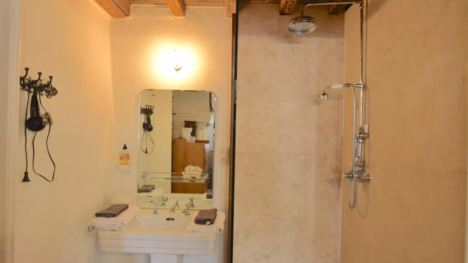 Theater Minne-Bathroom