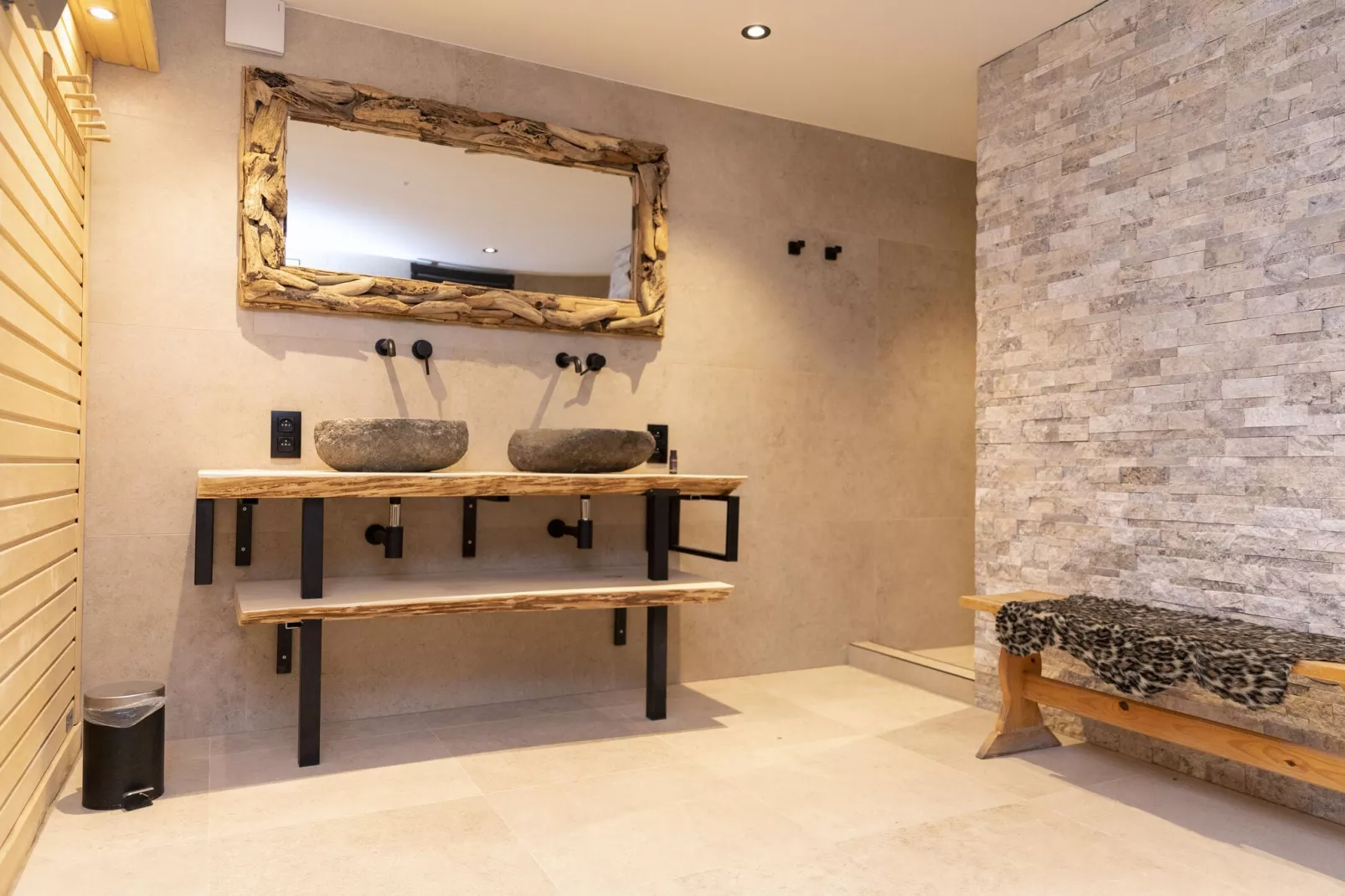 Chalet Jagershof-Bathroom