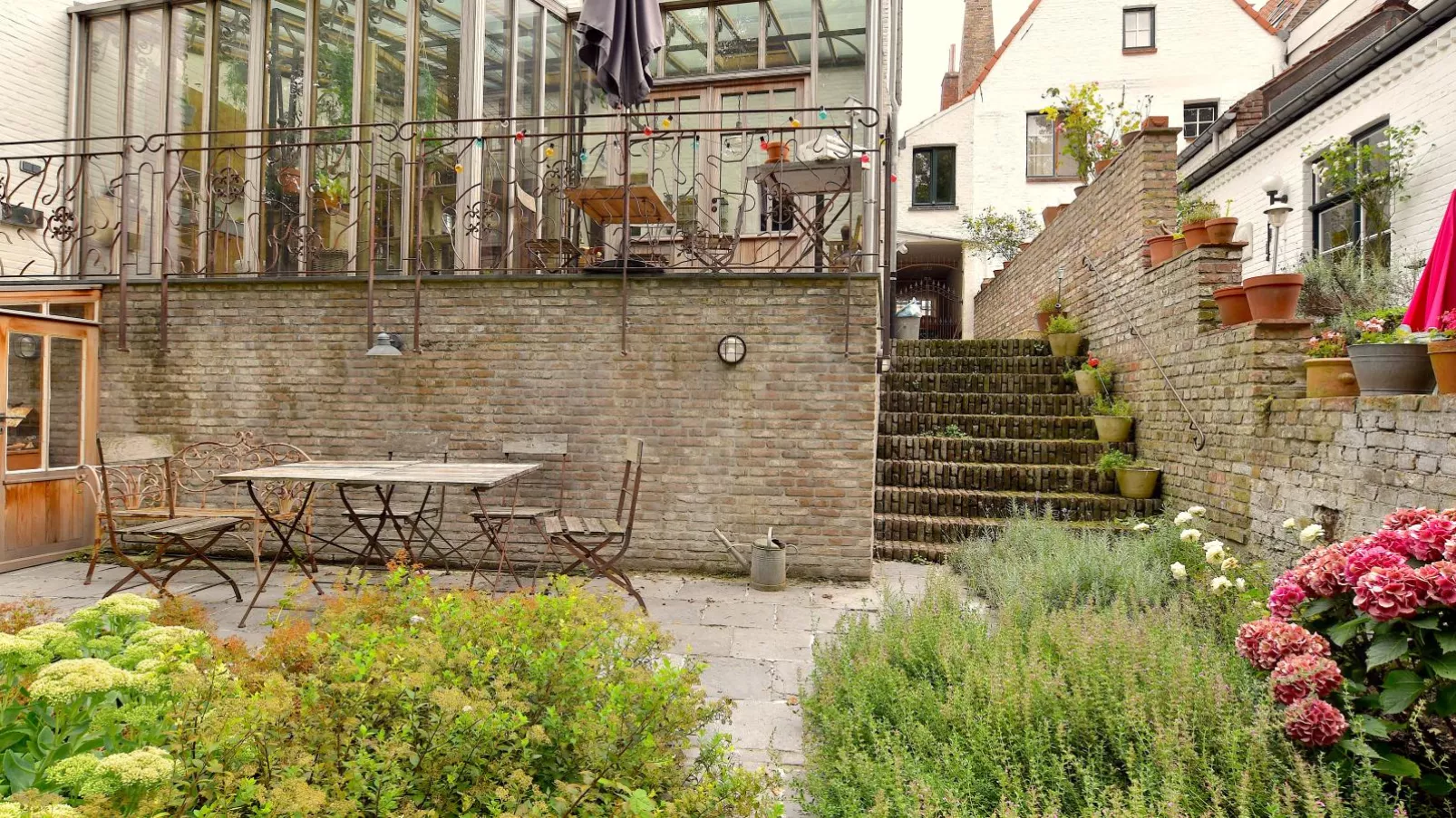 Theater Minne-Terrace balcony