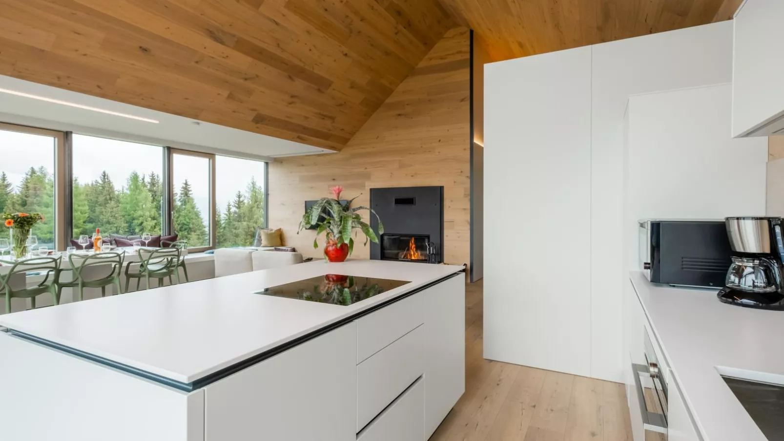 Lakan Lodge-Kitchen