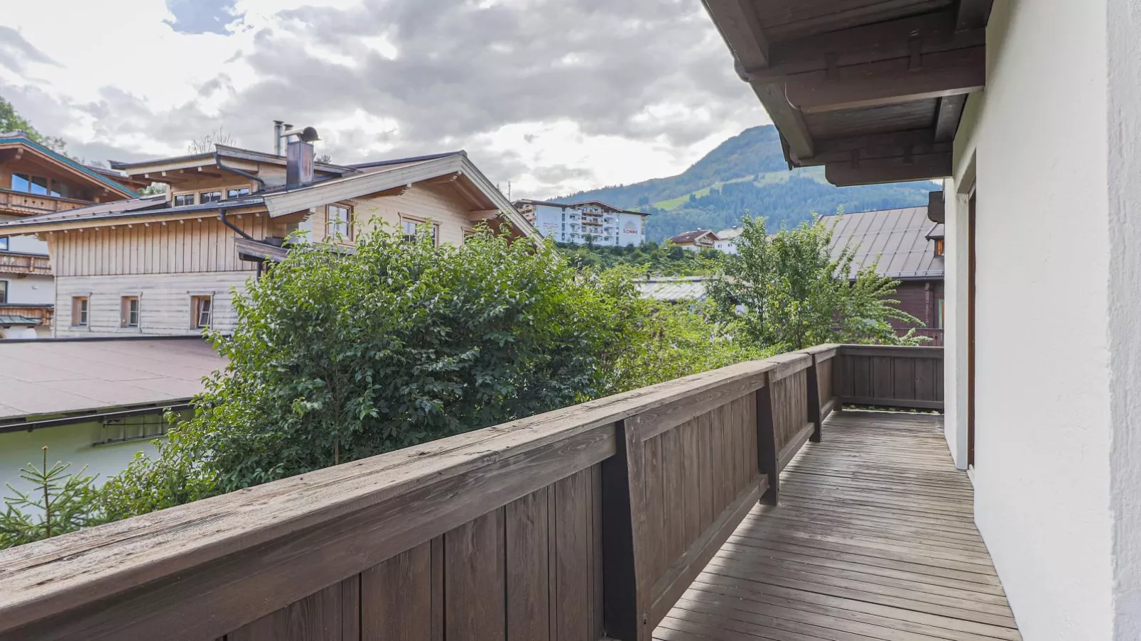 Berg und Bach-Balcon-terrasse