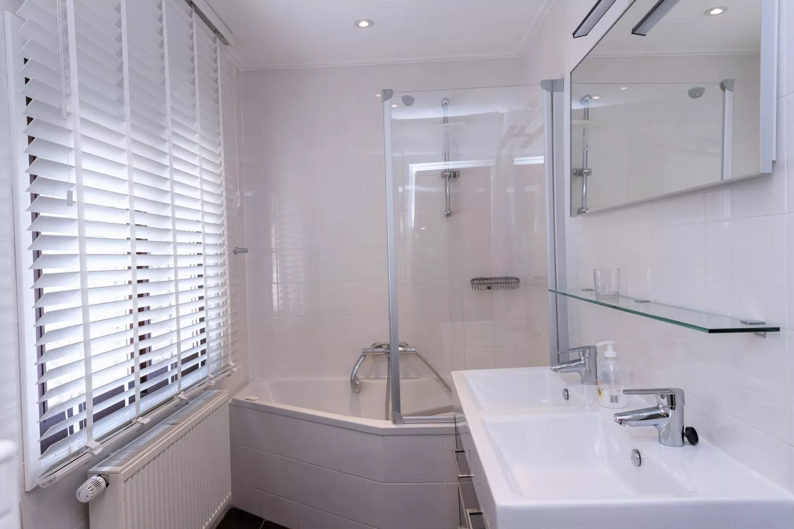 Chalet Jagershof-Bathroom