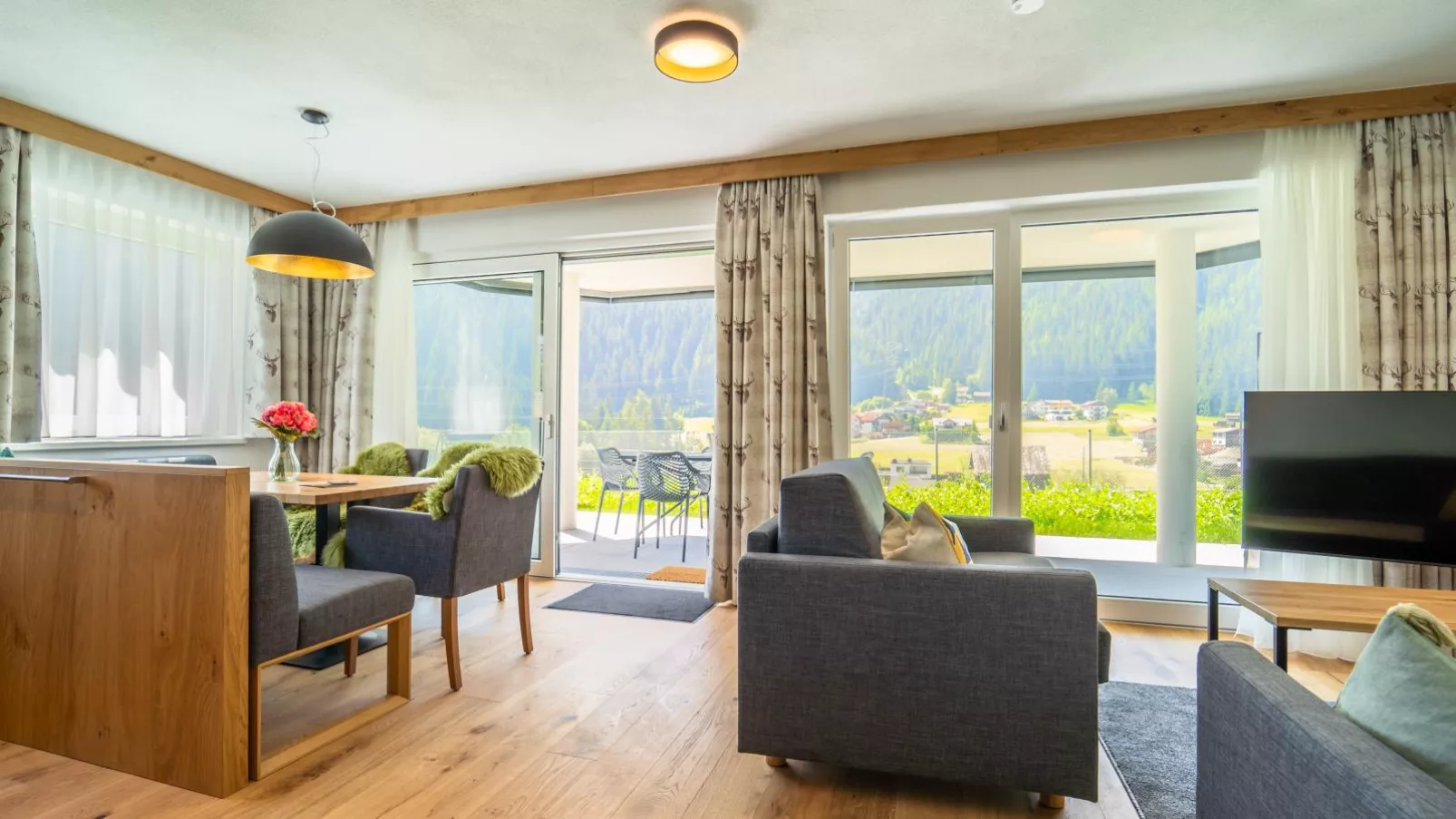 Chalet Pettneu am Arlberg  - Top 2-Living room
