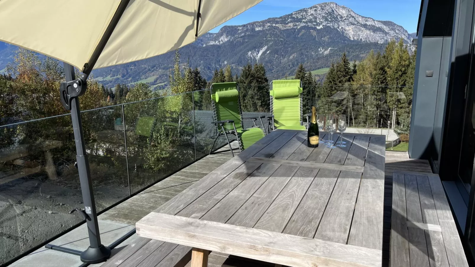 Lakan Lodge-Terrace balcony