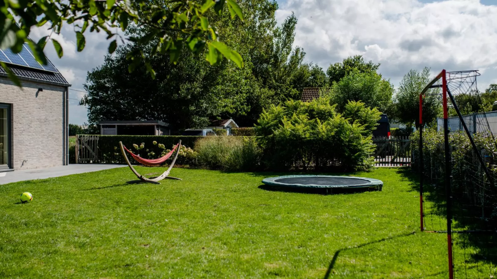 Coq au lit-Gardens summer