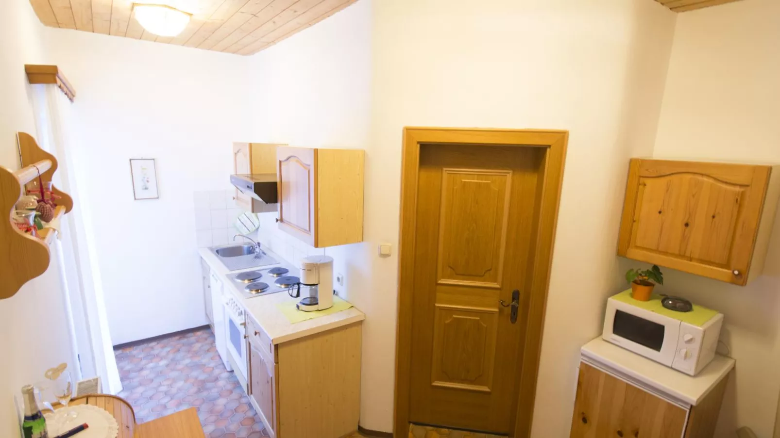 Kirschbaum 1-Kitchen