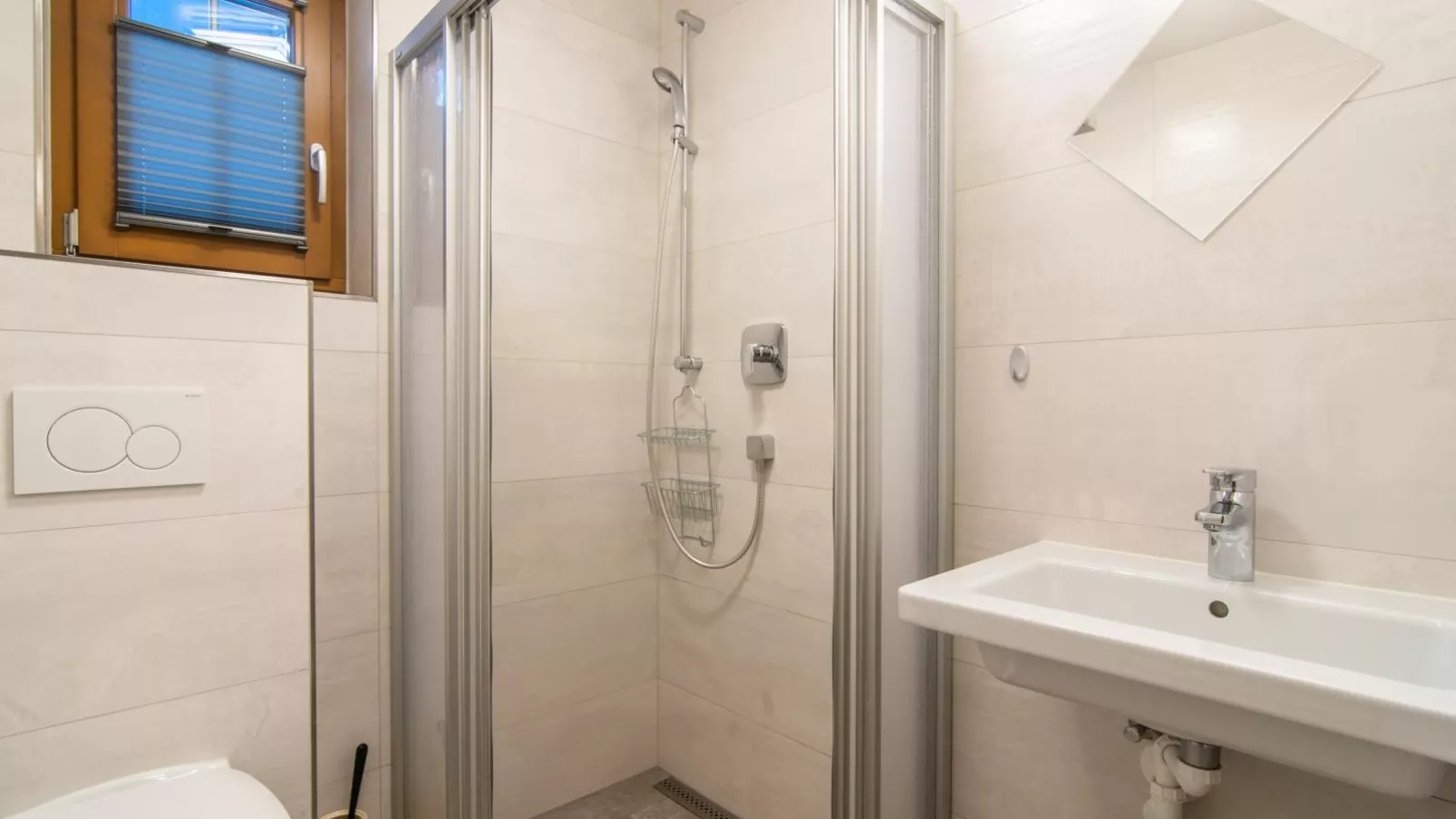 Haus Bergblick-Bathroom