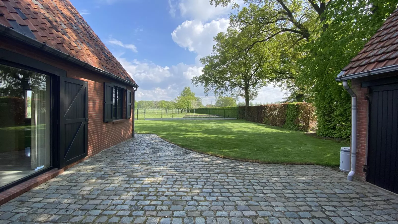 Drieskenshoeve-Exterior summer