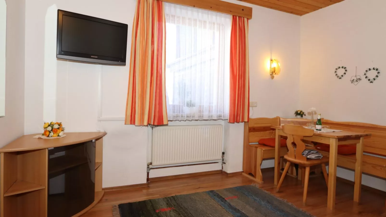 Kirschbaum 3-Salon
