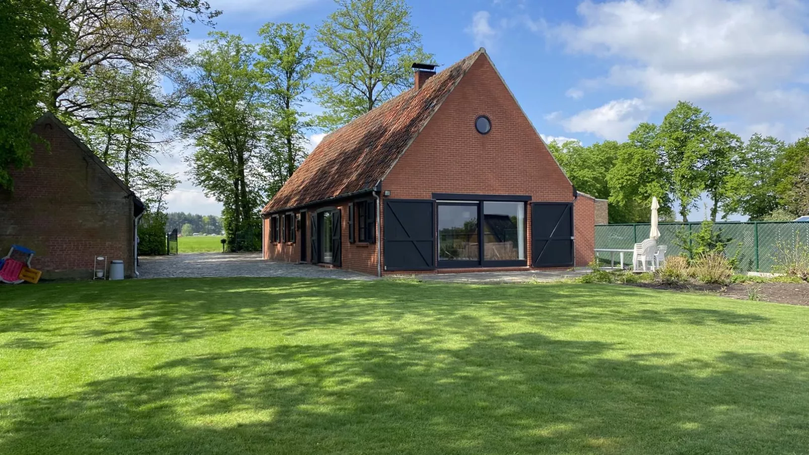 Drieskenshoeve-Exterior summer