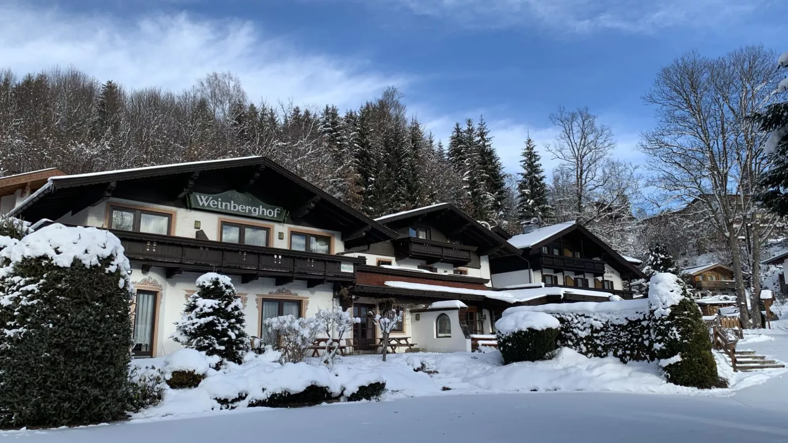 Weinberghof-Exterior winter