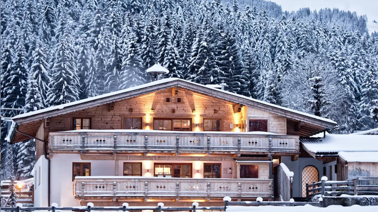 Chalet-Apartment Holunder am Lift-Exterior winter