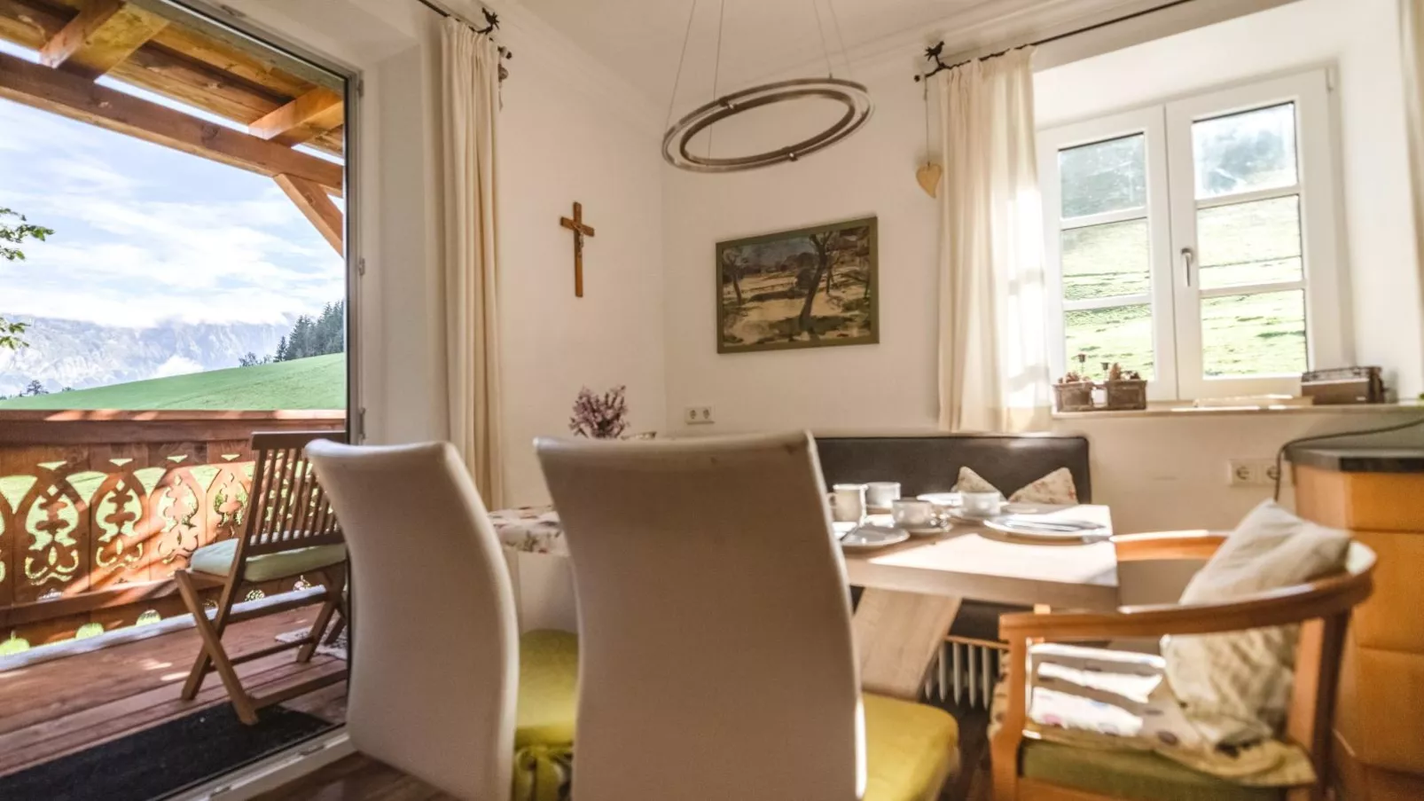 Naturpark Chalet Schladming-Dachstein-Dining room