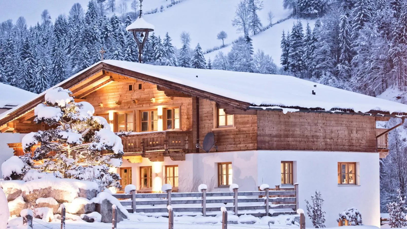 Chalet-Apartment Holunder am Lift-Exterior winter