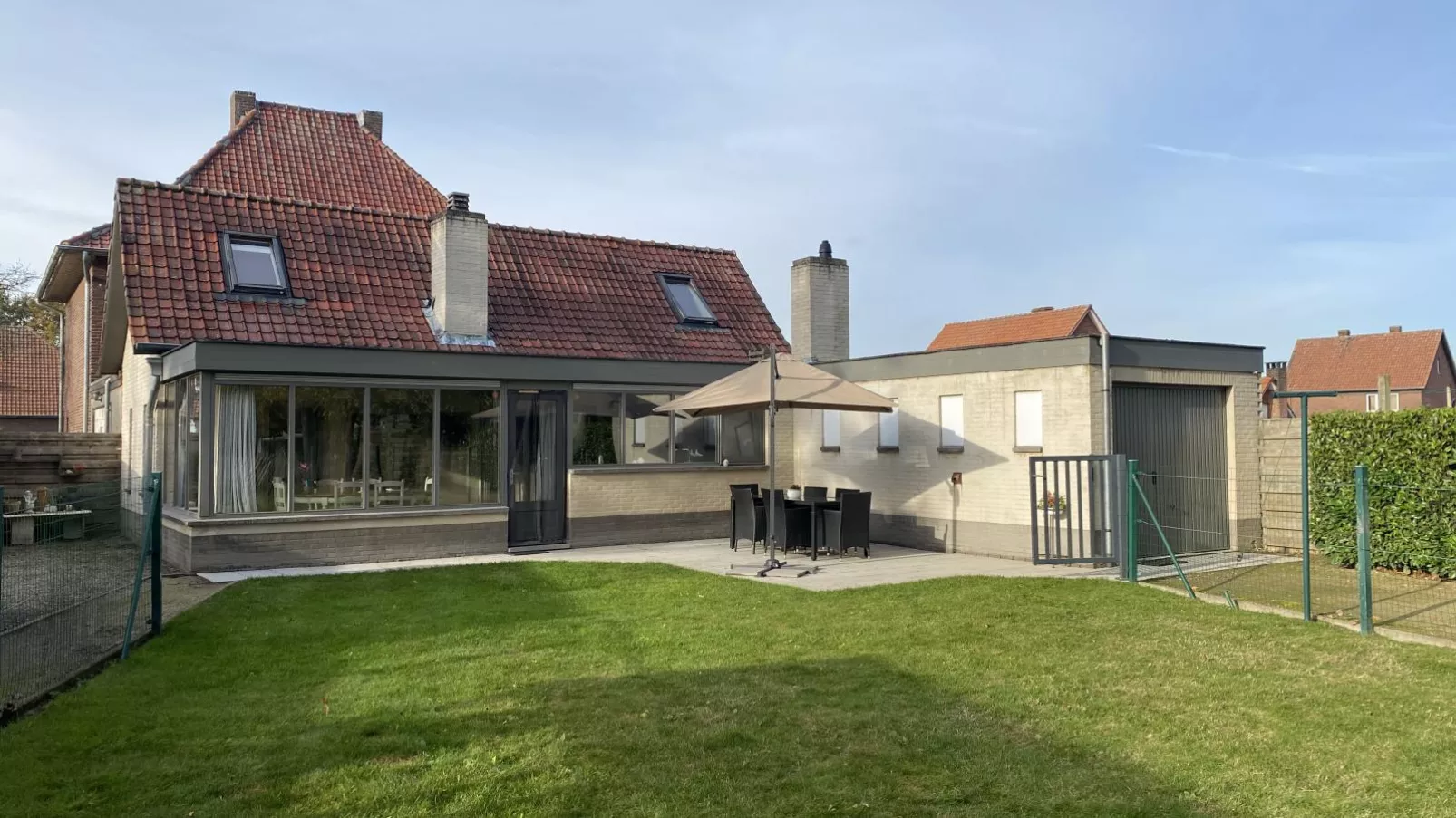 Het Bruegelhof-Extérieur été