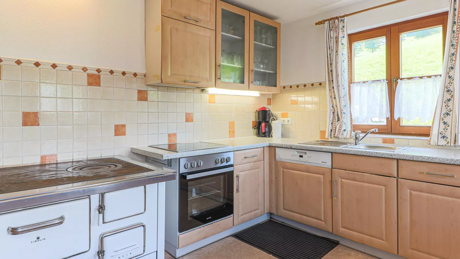 Feilgrub 2-Kitchen