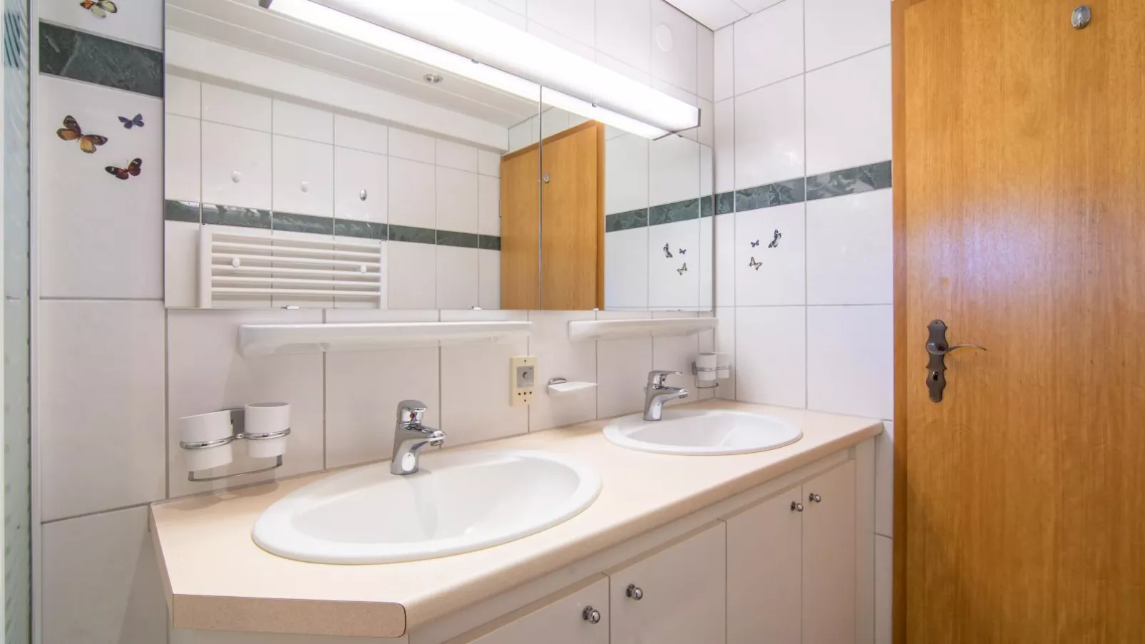 Monteschiel-Bathroom
