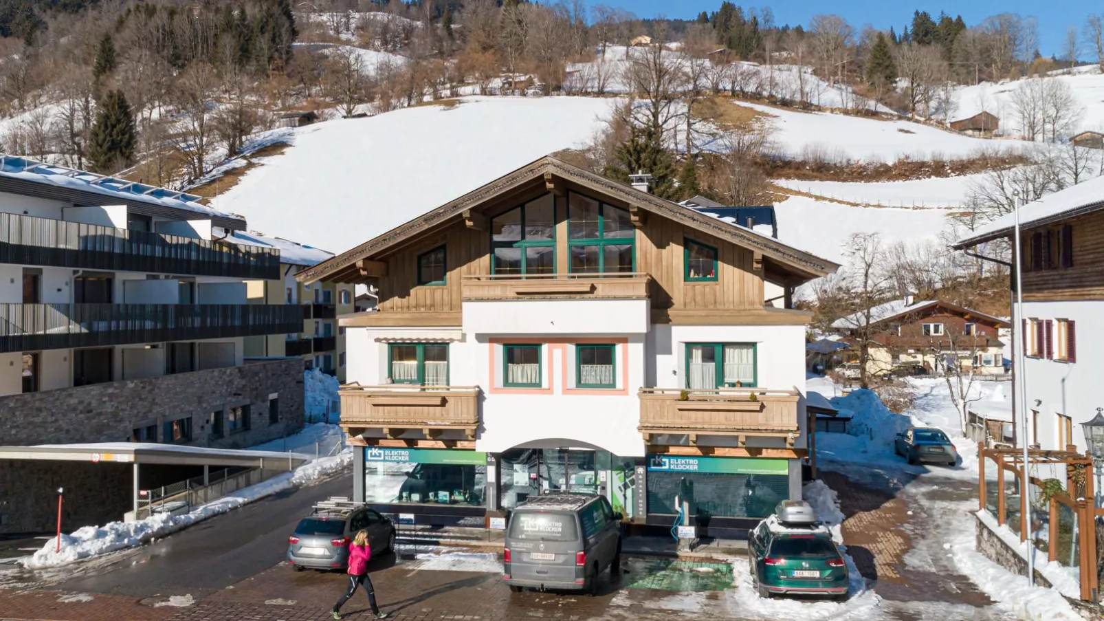 Ivonne-Exterior winter