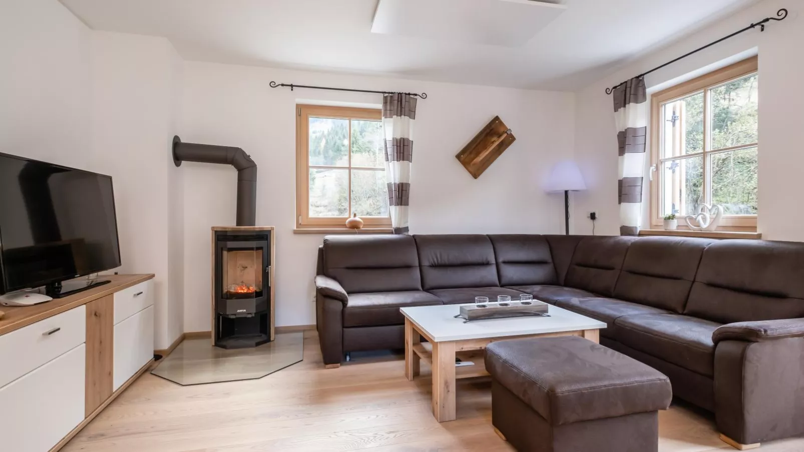 Ebersberger-Living room