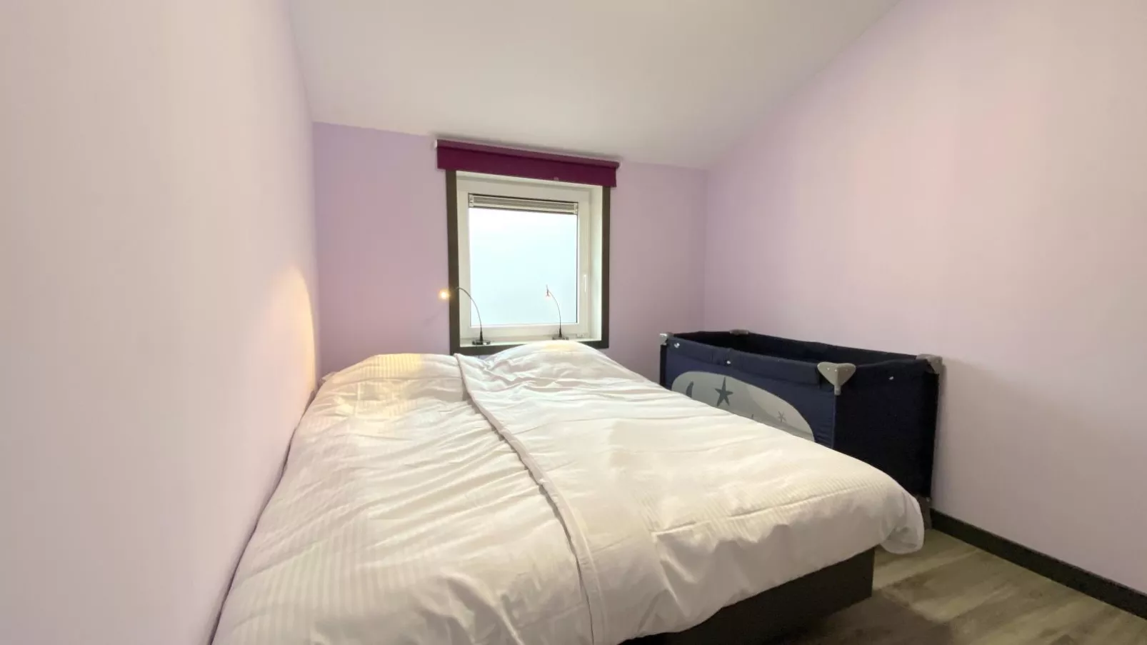 Ons Huis-Bedroom