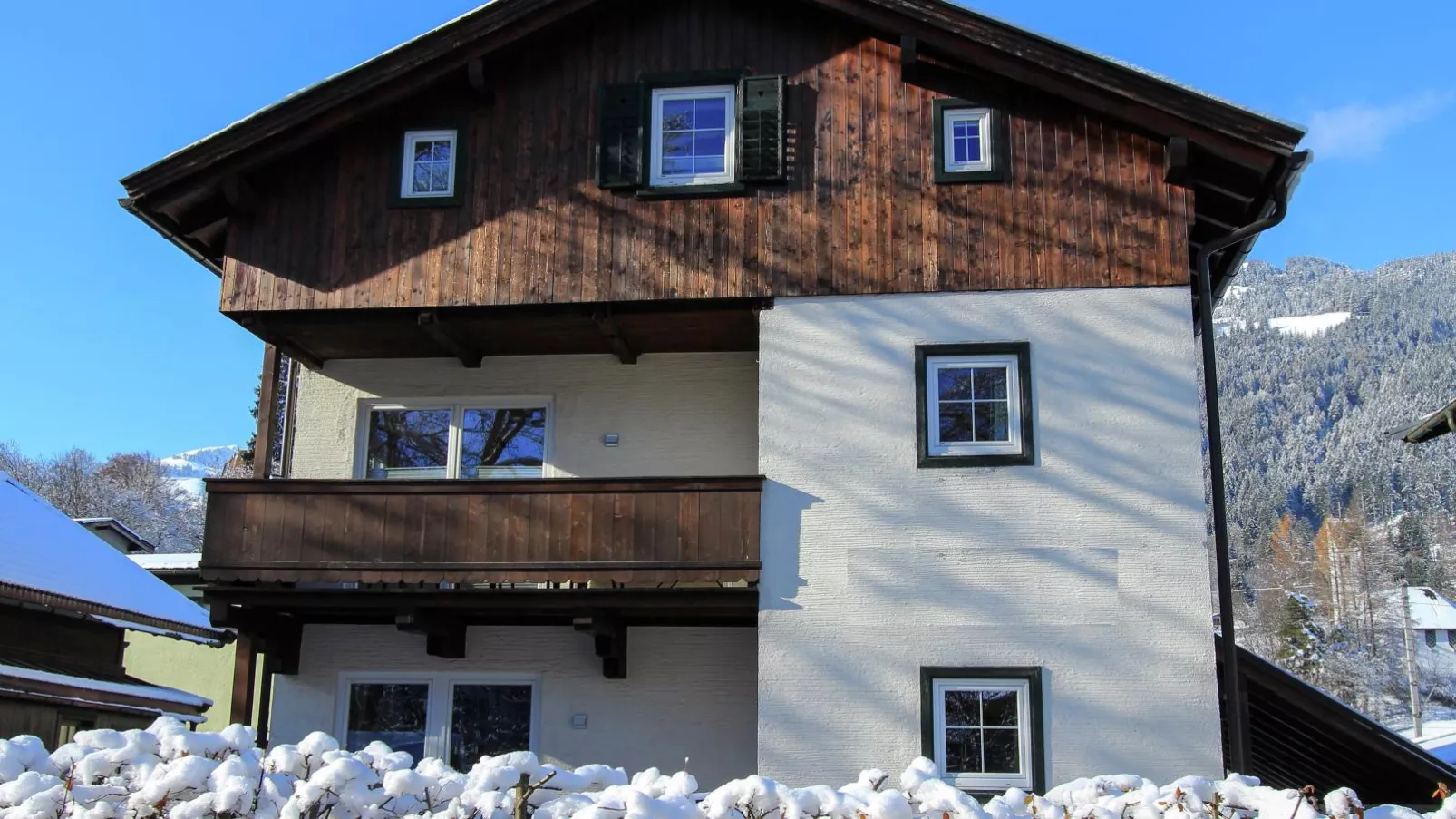 Schönfeld II-Exterior winter