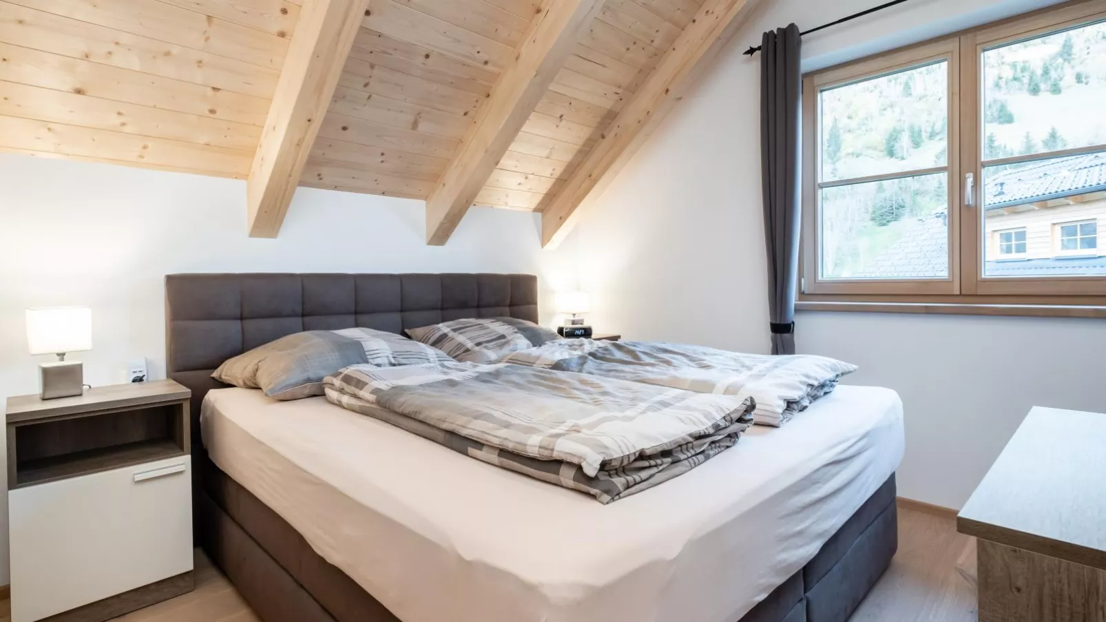 Ebersberger-Bedroom