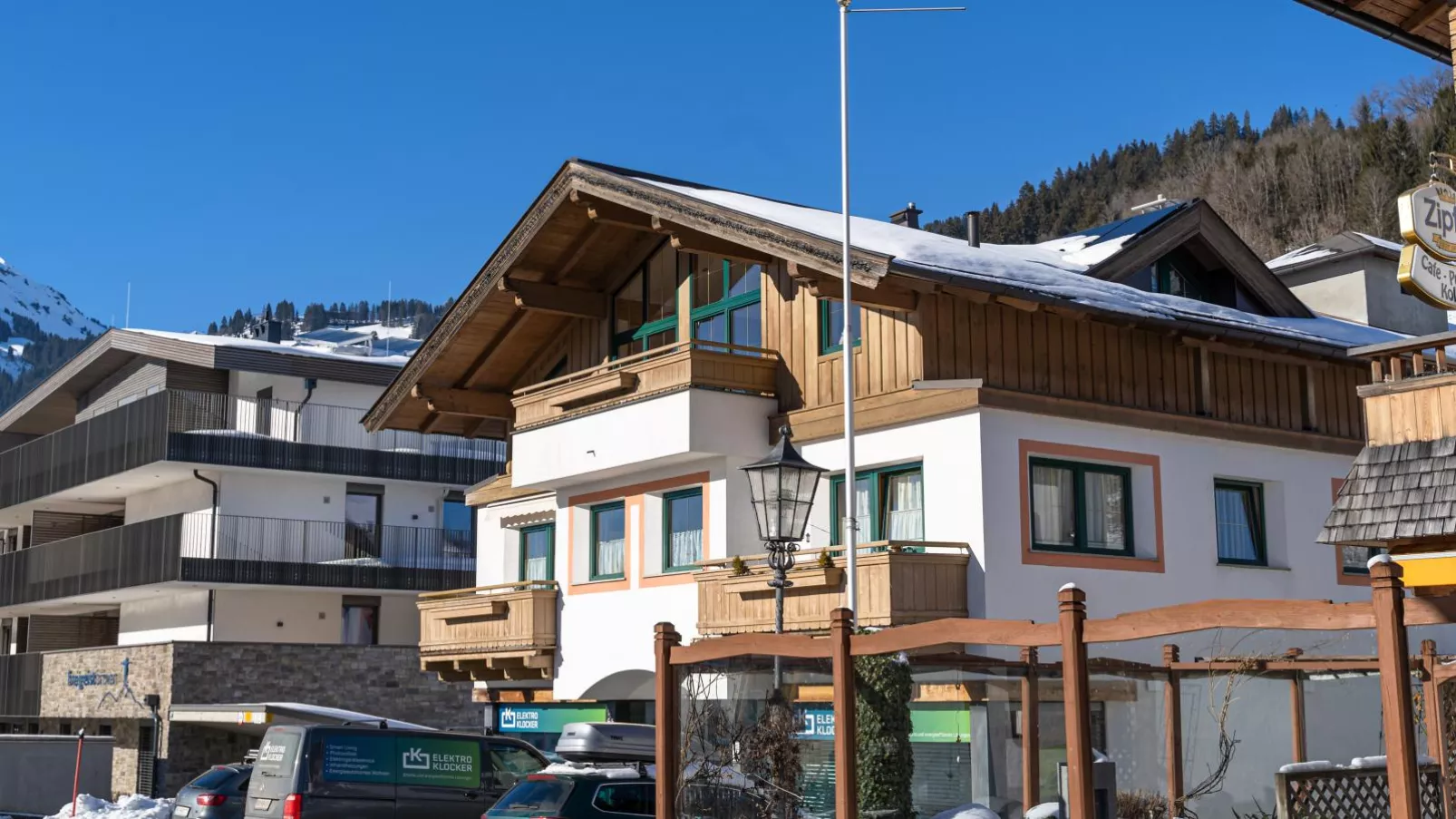 Penthouse Petra-Exterior winter