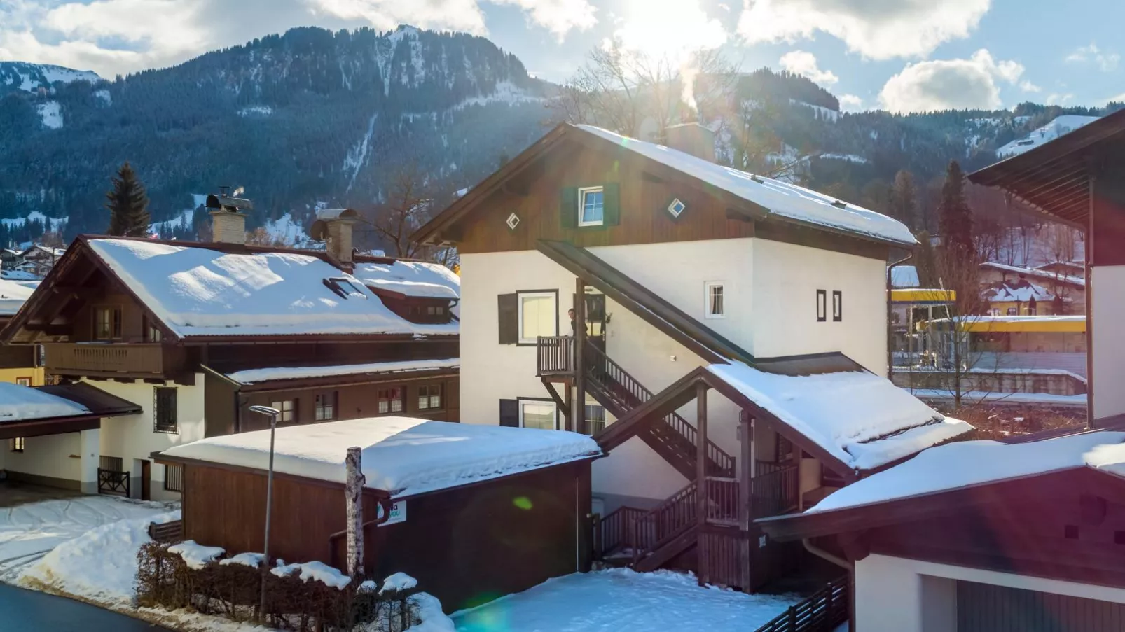 Schönfeld II-Exterior winter