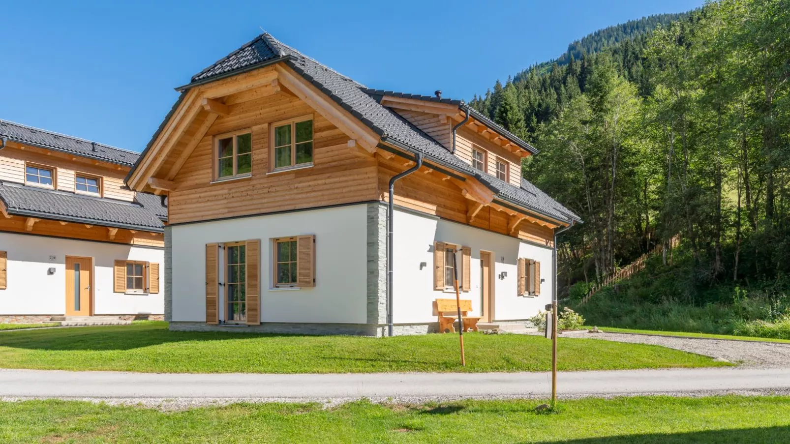 Villa Petra-Exterior in summer