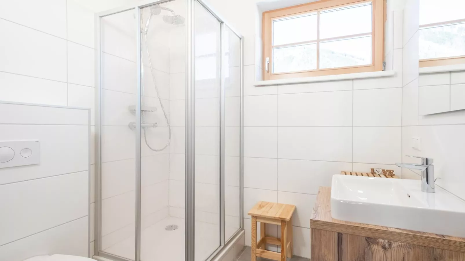 Haus am Bach-Bathroom